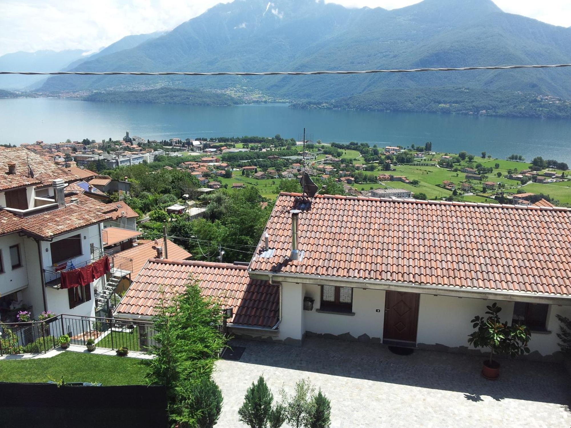 Apartment Rosa Dei Venti Gravedona Exterior photo
